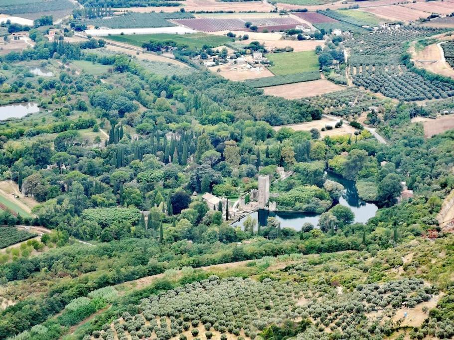 Casetta Nel Centro Storico Norma Exterior foto